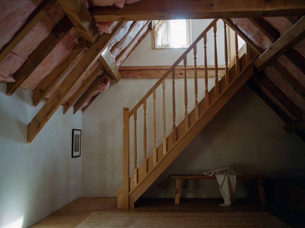 Drewniana zabudowa schodów